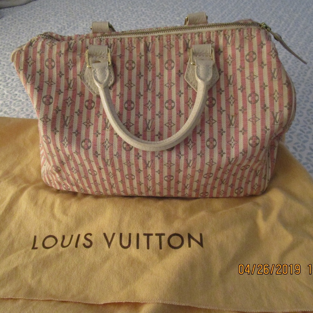 Authentic Louis Vuitton Speedy